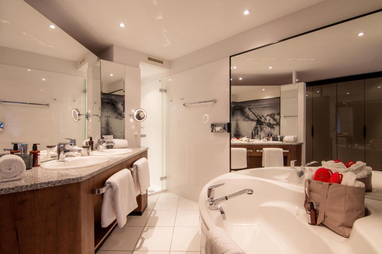 Superior Double or Twin Room with Mountain View